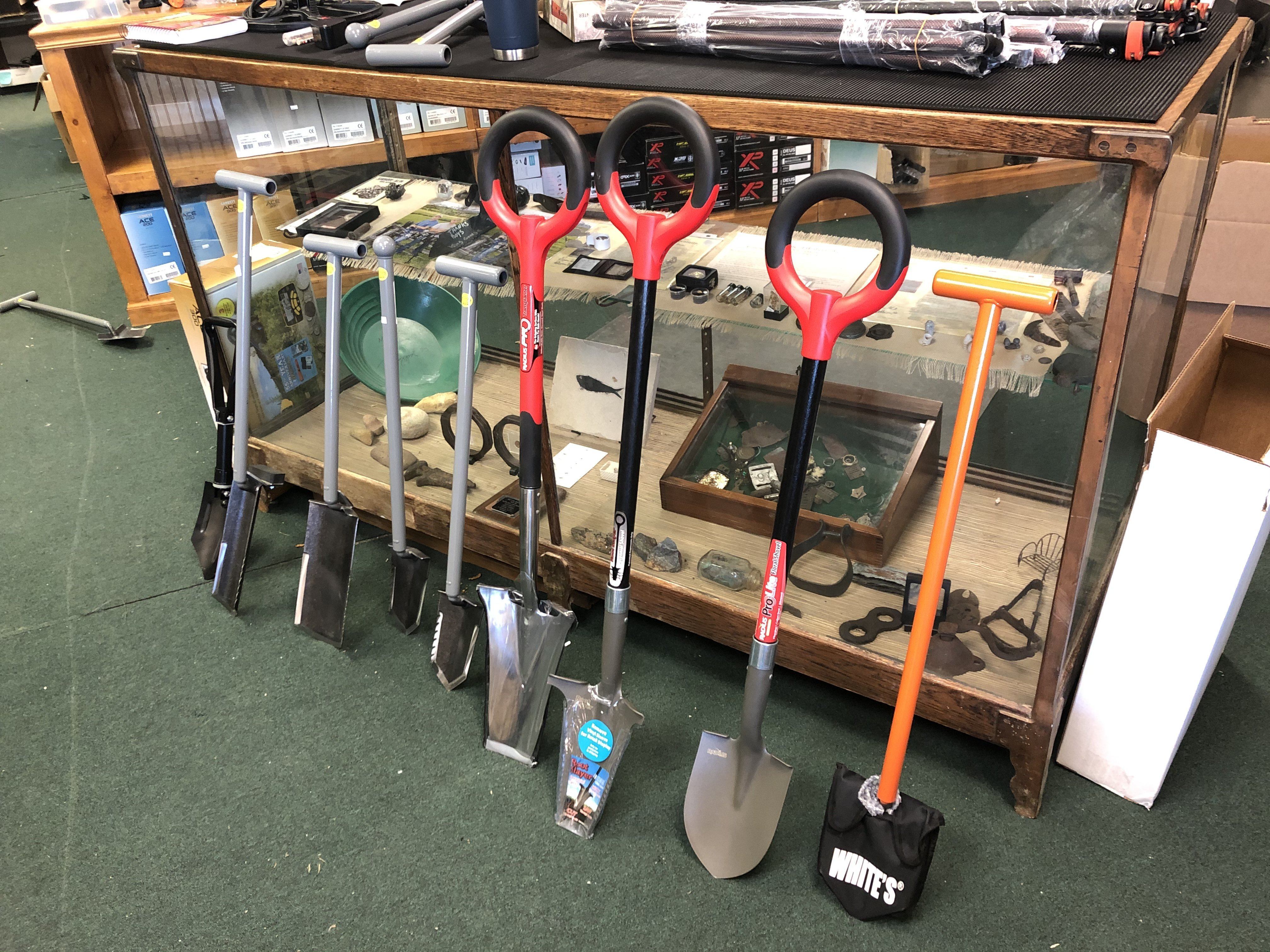 Top 5 Recommended Shovels for Metal Detecting