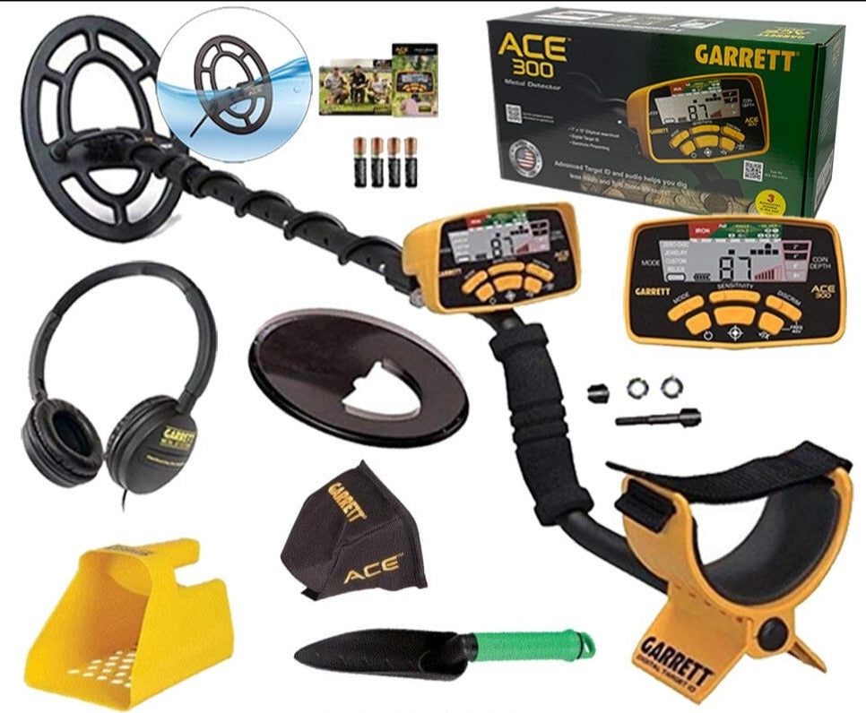 Garrett Ace 300 Metal Detector with Treasure Digger and Plastic Sand ...