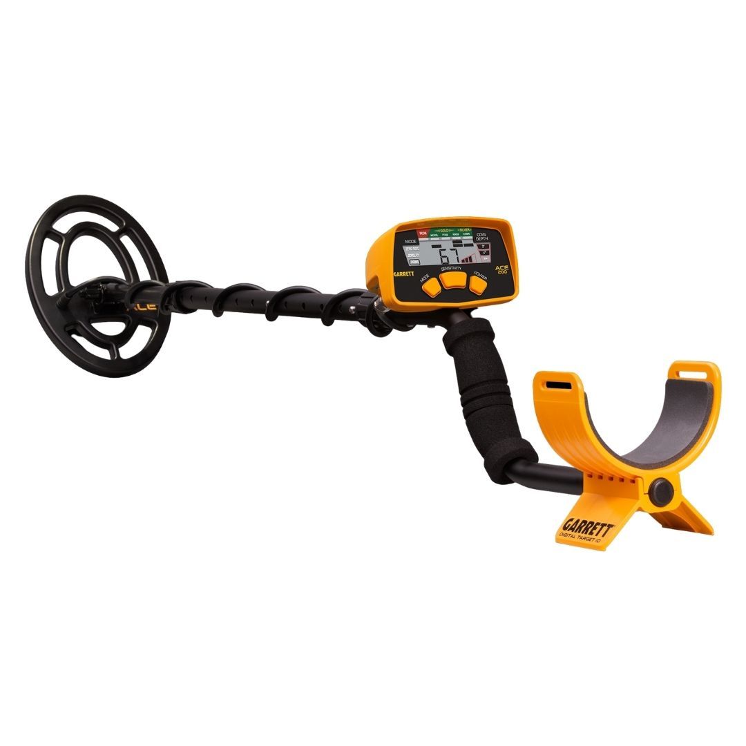 Garrett ACE 200 Metal Detector with Pro-Pointer II, Edge Digger, All-Purpose Carry Bag and Detecting Gloves